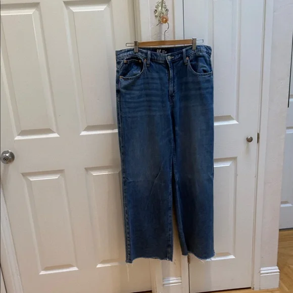 GAP High Rise Wide-Leg Denim Jeans - Picture 1 of 3